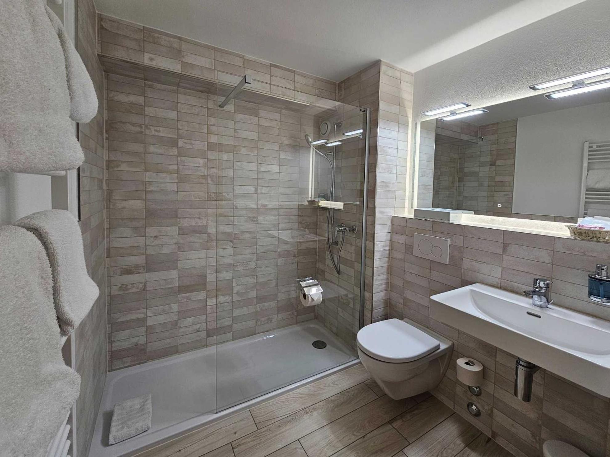 Badehotel Salina Maris - Wellness & Vintage Mörel Eksteriør bilde